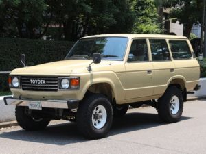 トヨタ ランドクルーザー６０のサムネイル