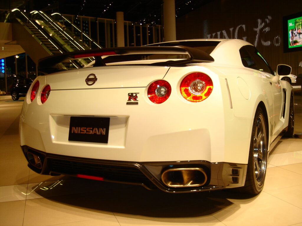 Gt Rを高く売る R35の買取相場や特徴 Sellcaの中古車査定 Gt Rを高く売る R35の買取相場や特徴 Sellcaの中古車査定