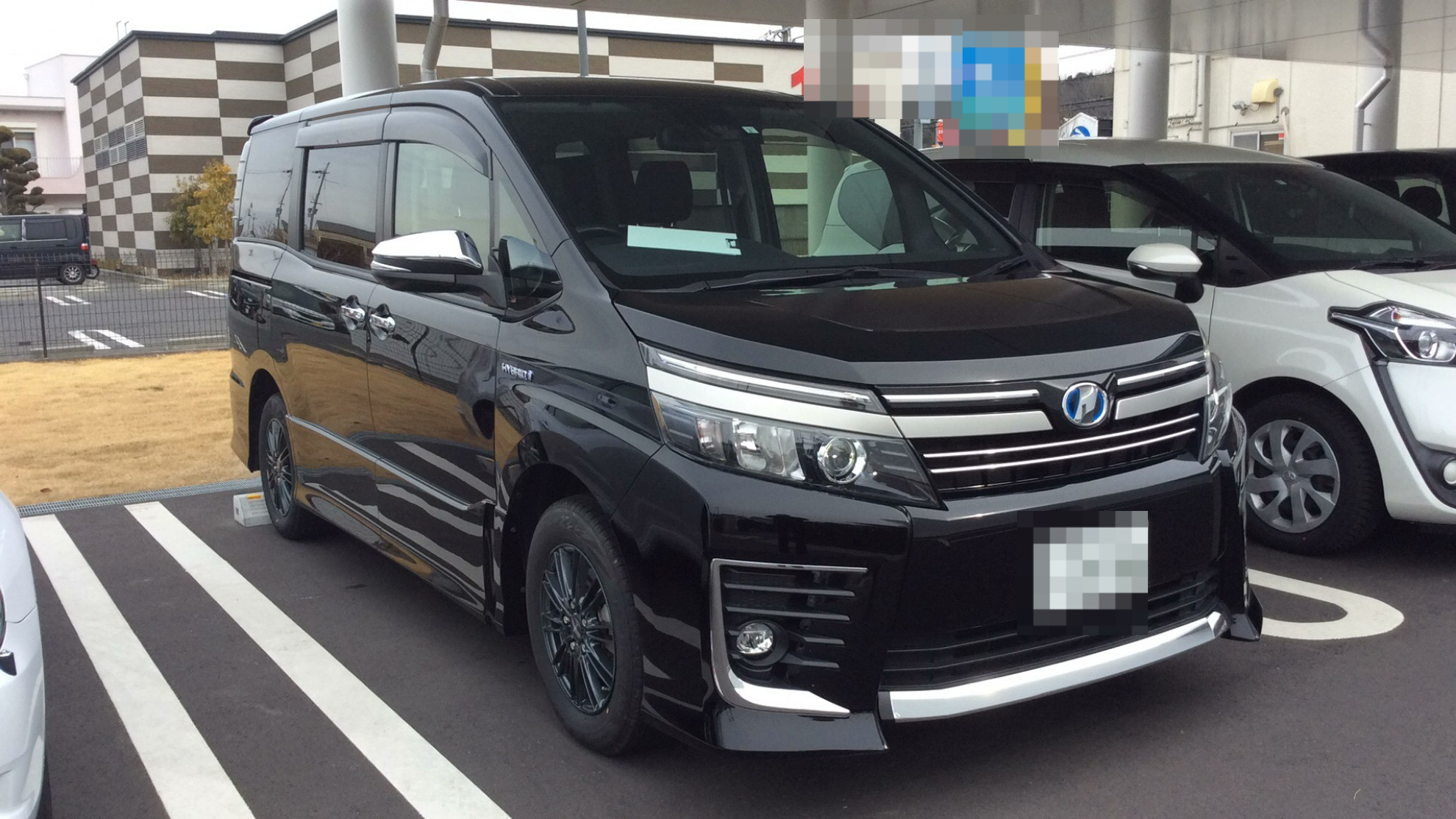 外装右前