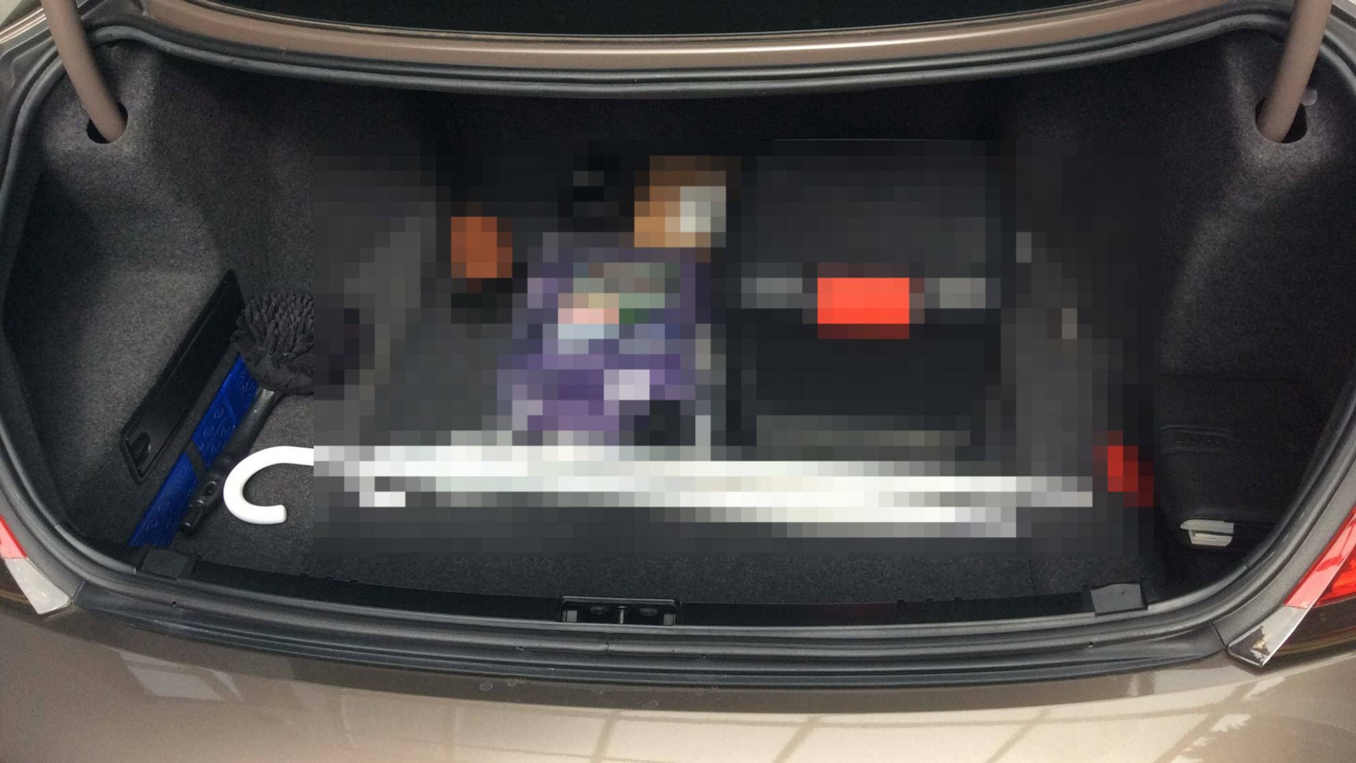 内装トランク