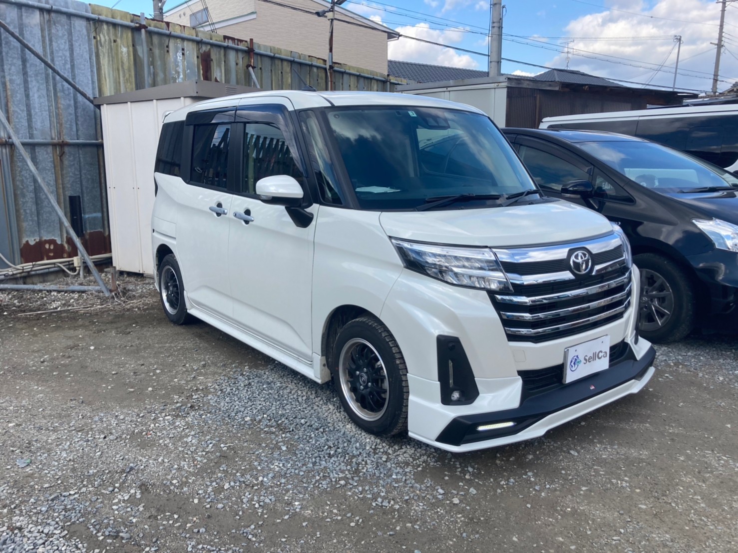 外装右前