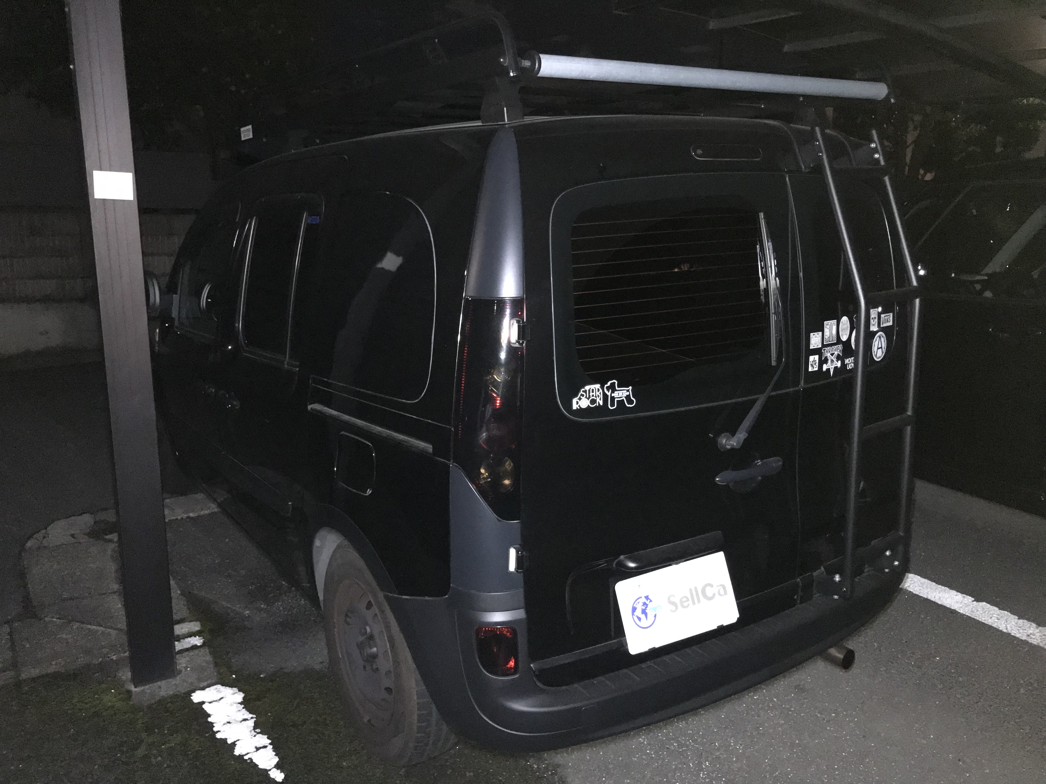 外装左後方