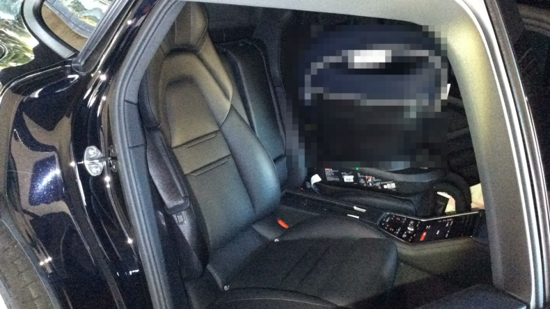 内装後方シート