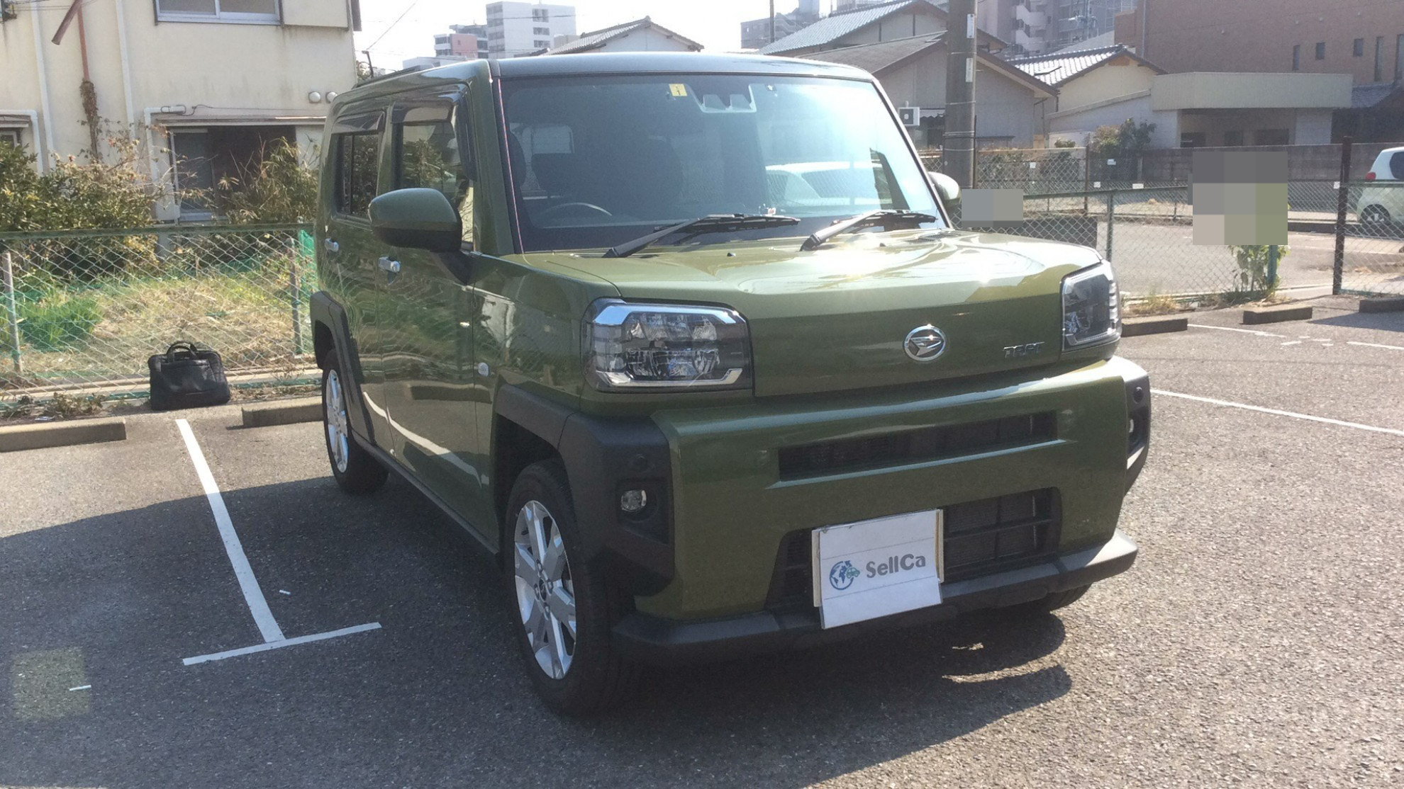 外装右前