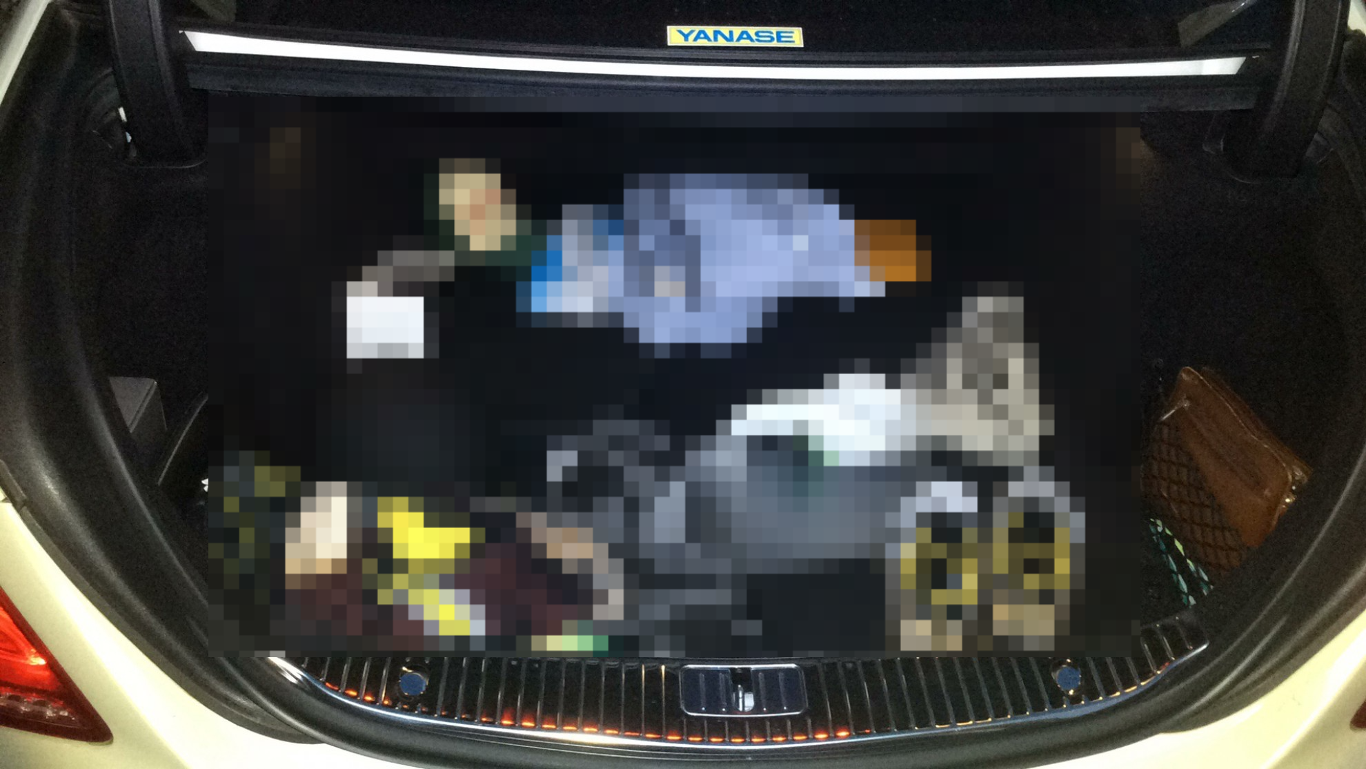 内装トランク