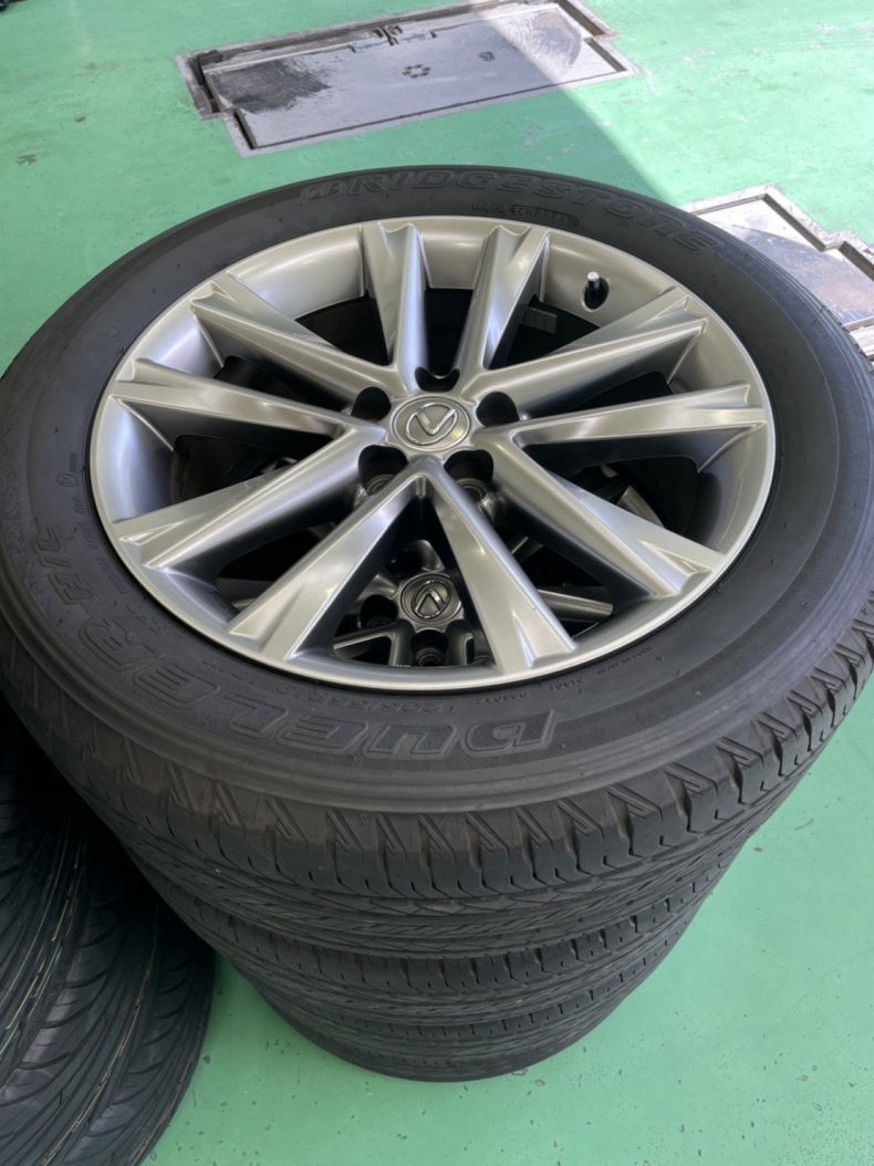 タイヤホイール前