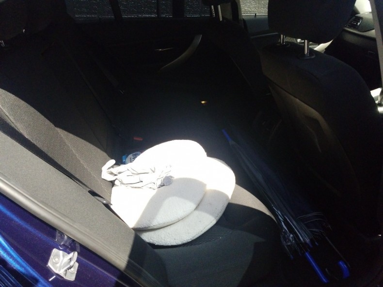 内装後方シート