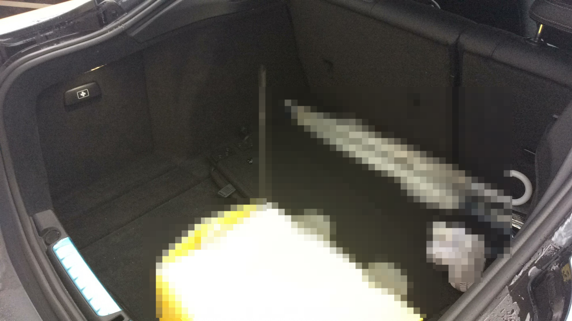 内装トランク