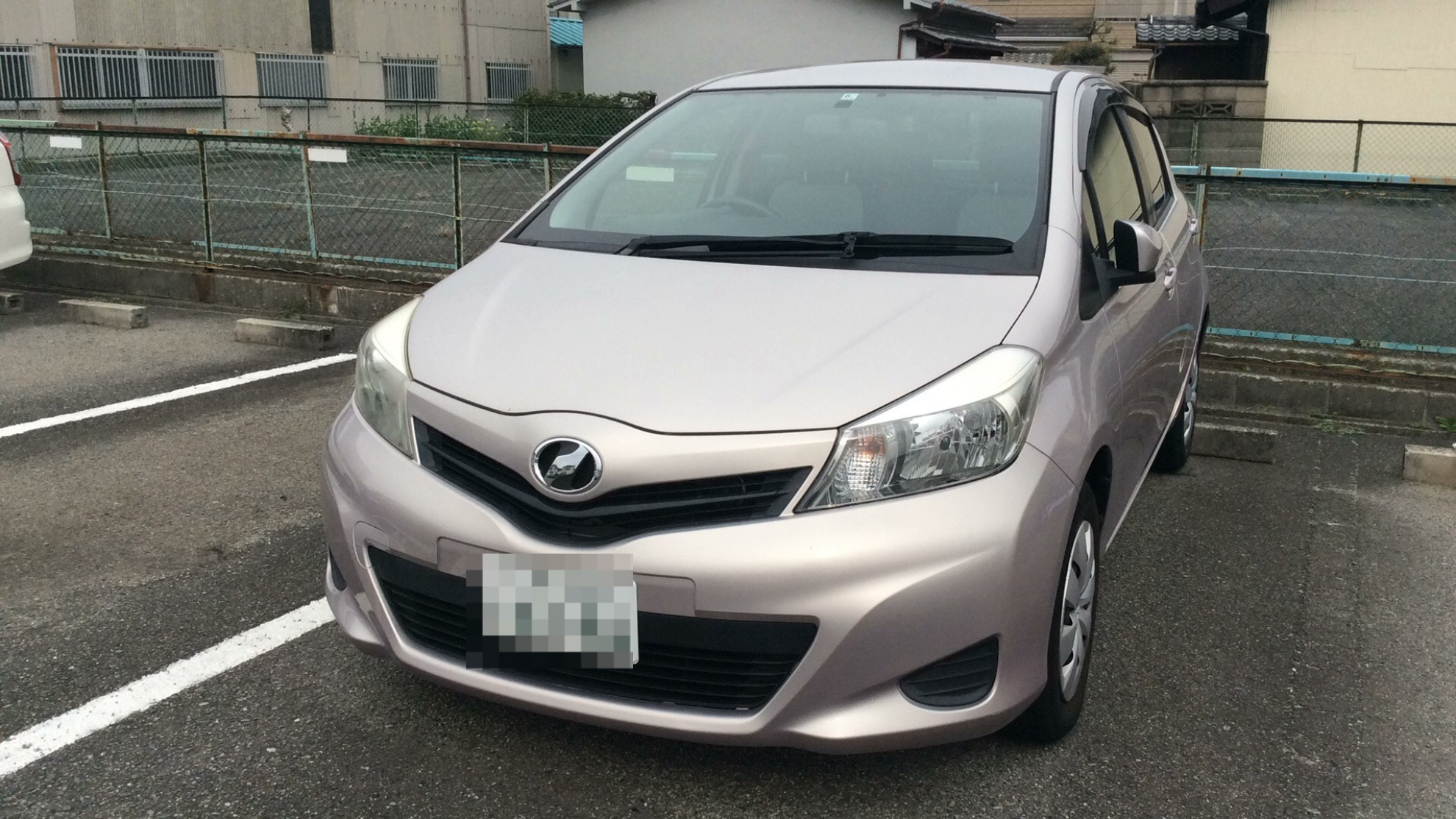 2022年4月成約のヴィッツ Ｆのメイン画像