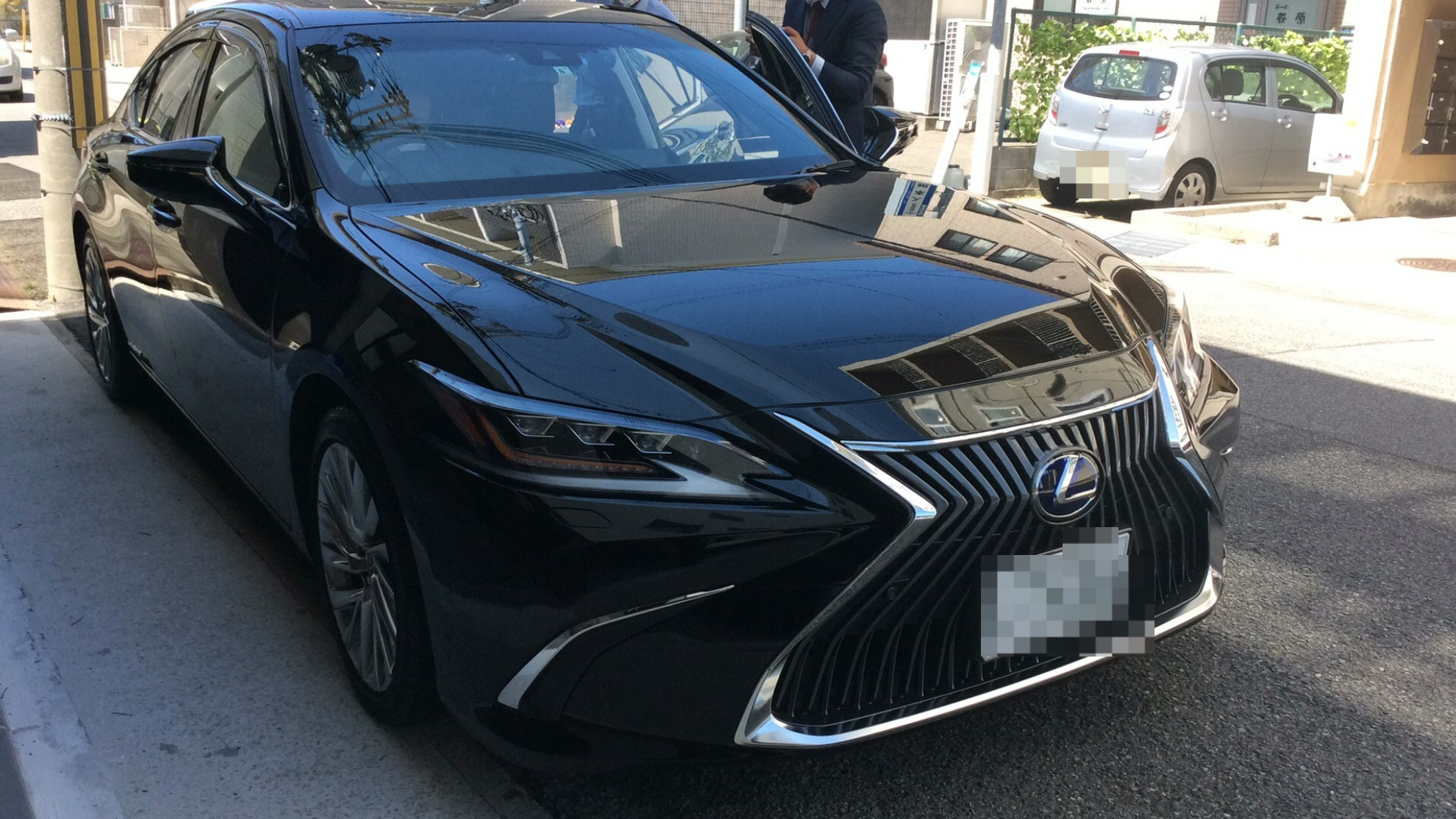 外装右前