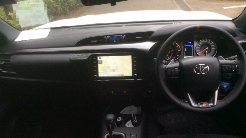 内装インパネ全体