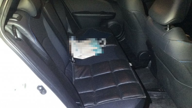 内装後方シート