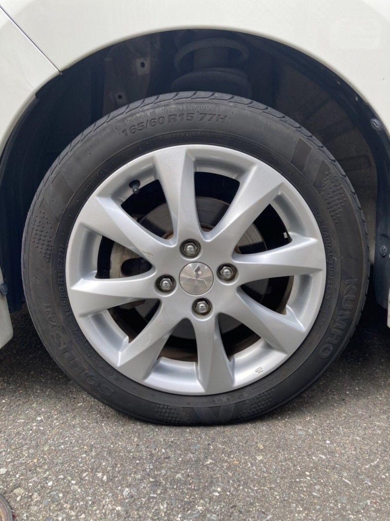 タイヤホイール前