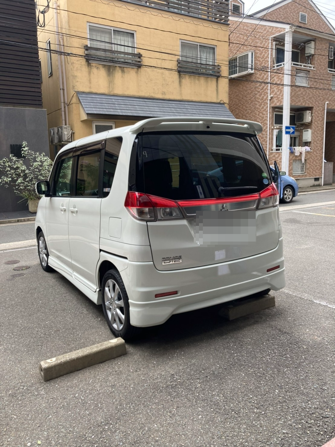 外装左後方