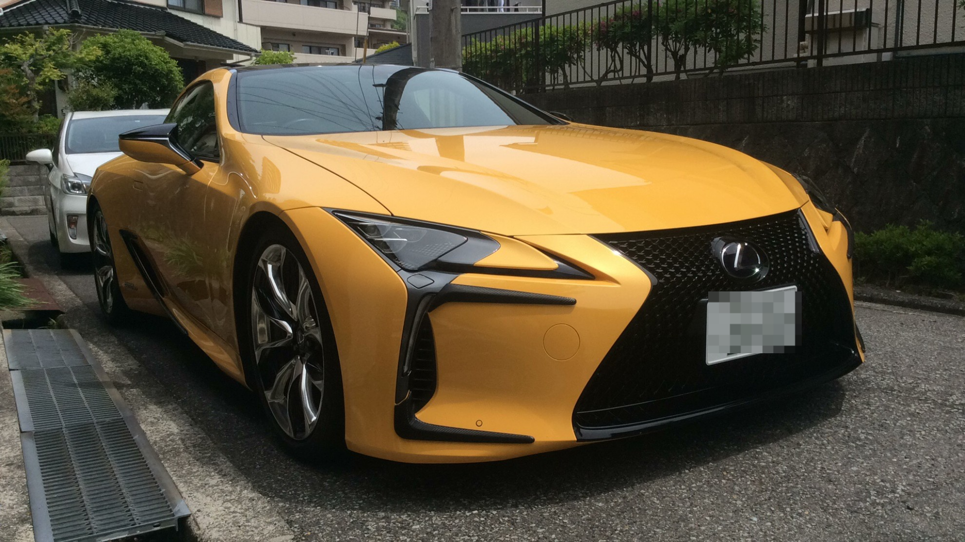 外装右前