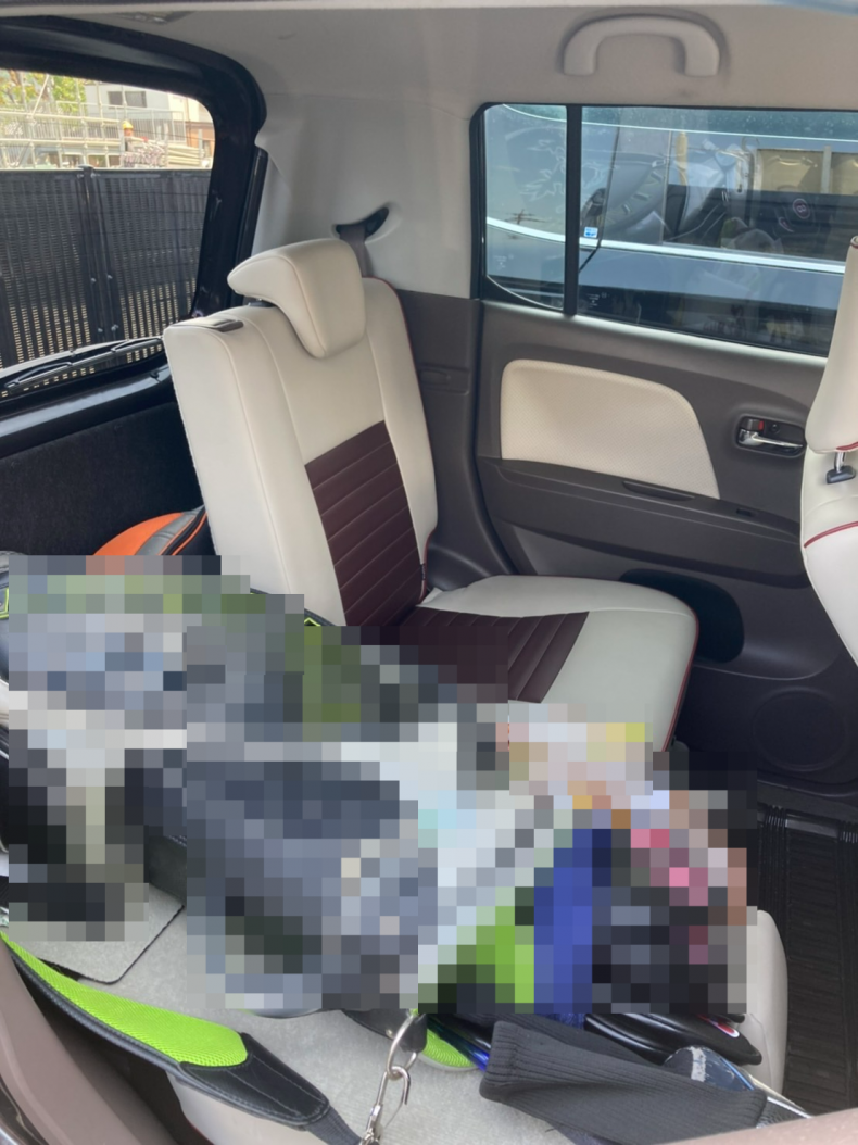 内装後方シート