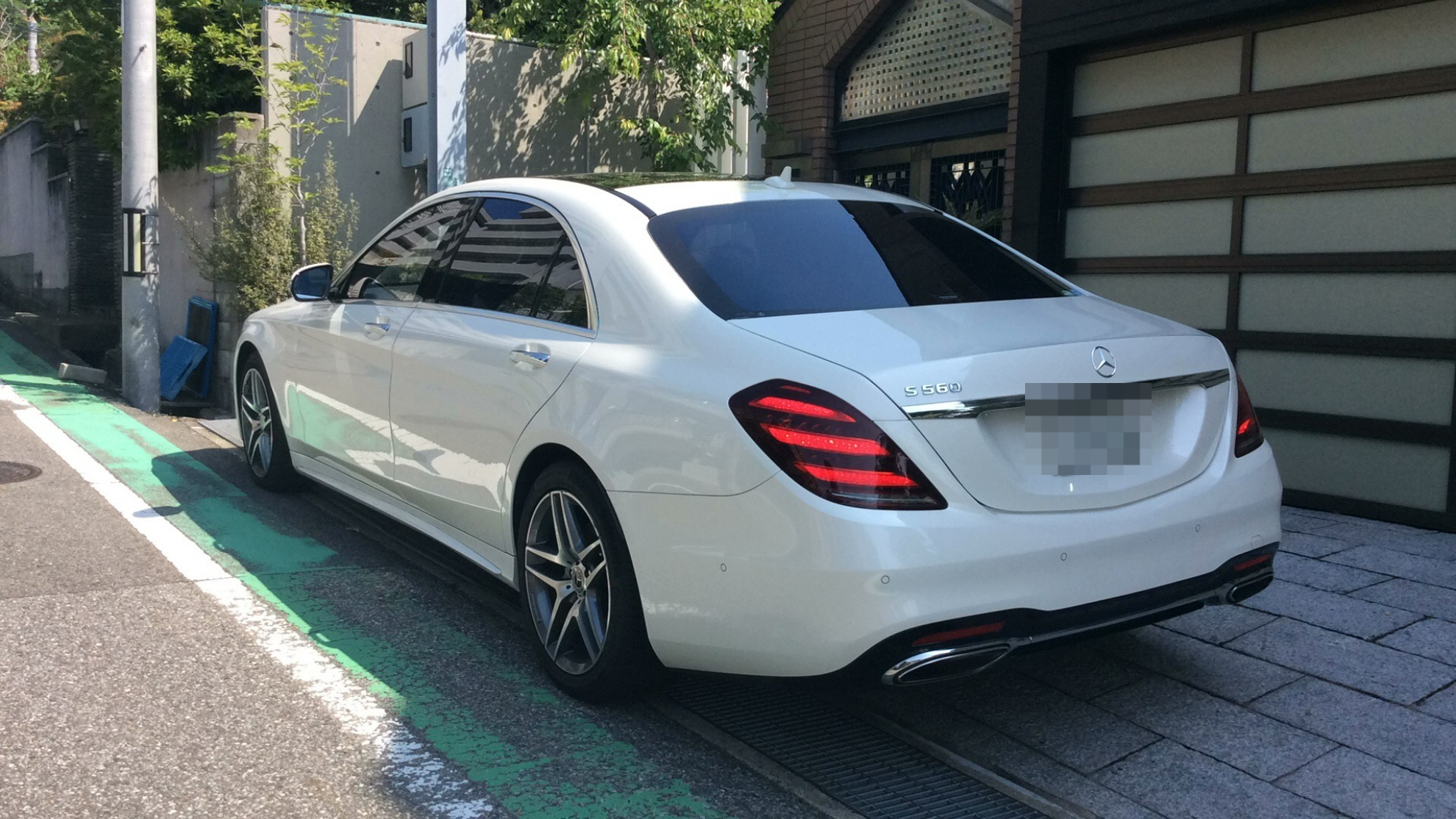 外装左後方