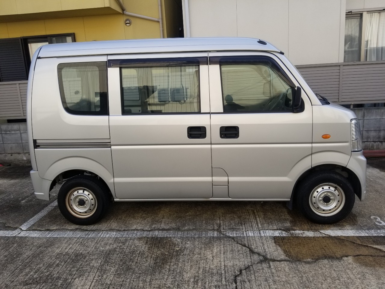 外装右