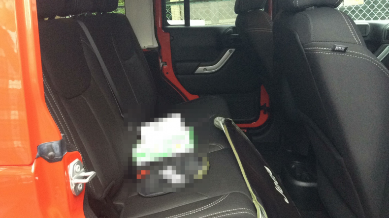 内装後方シート