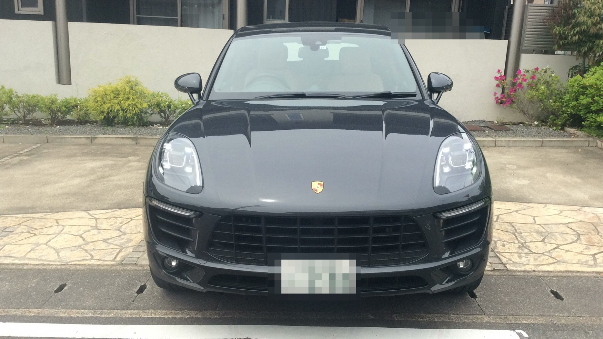 外装前方