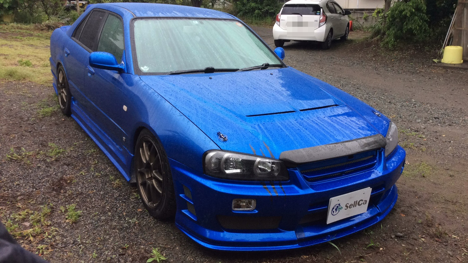 外装右前
