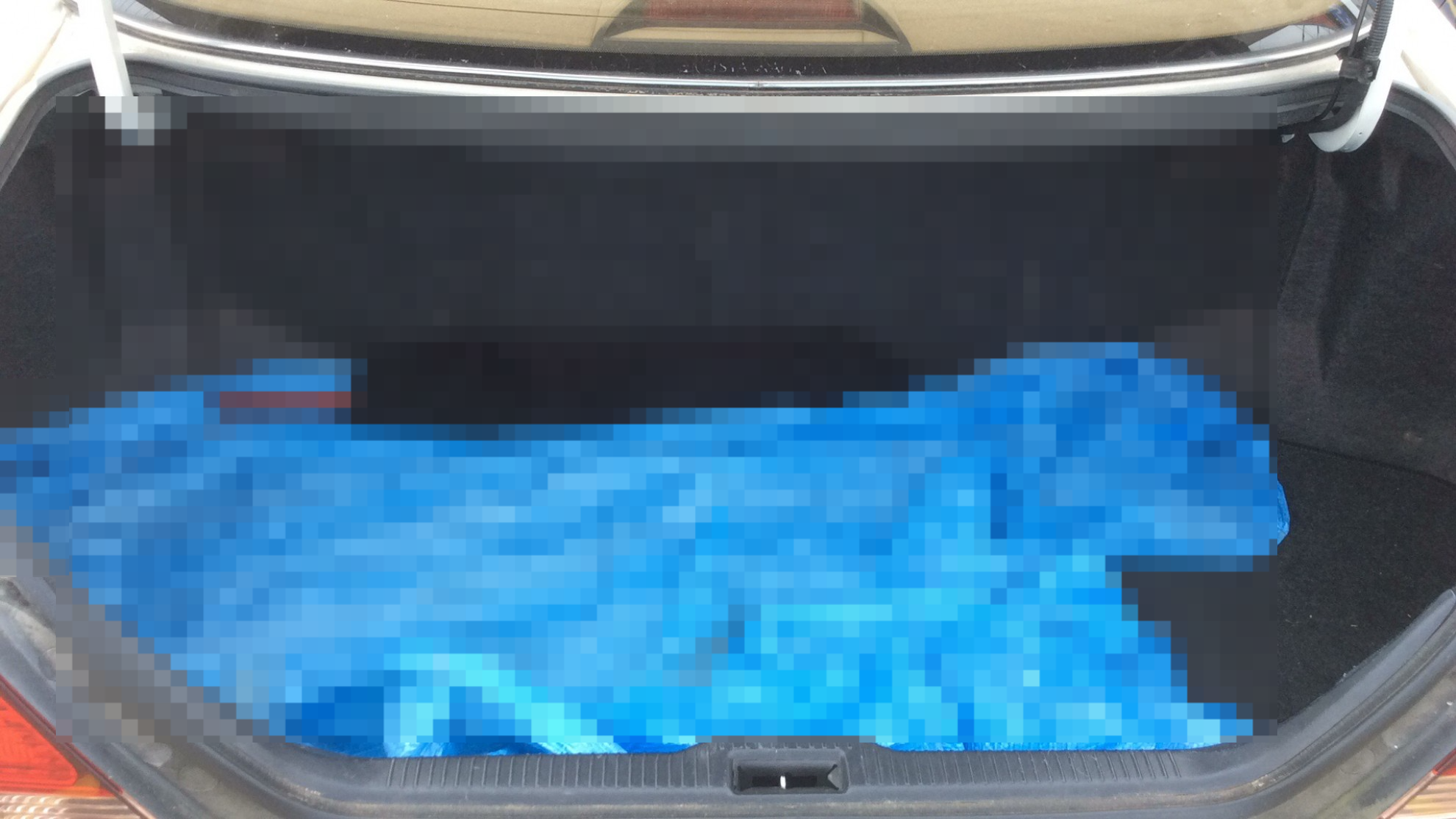 内装トランク