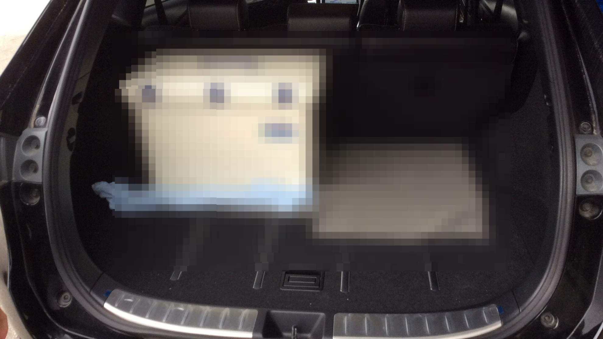 内装トランク