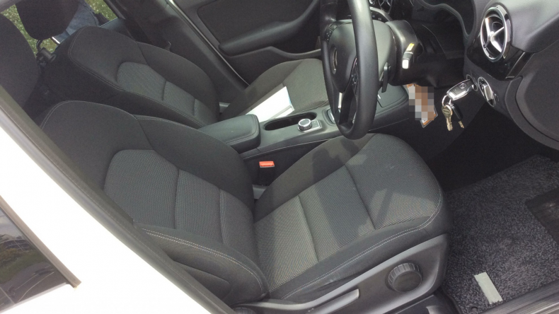 内装前方シート