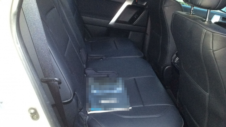 内装後方シート