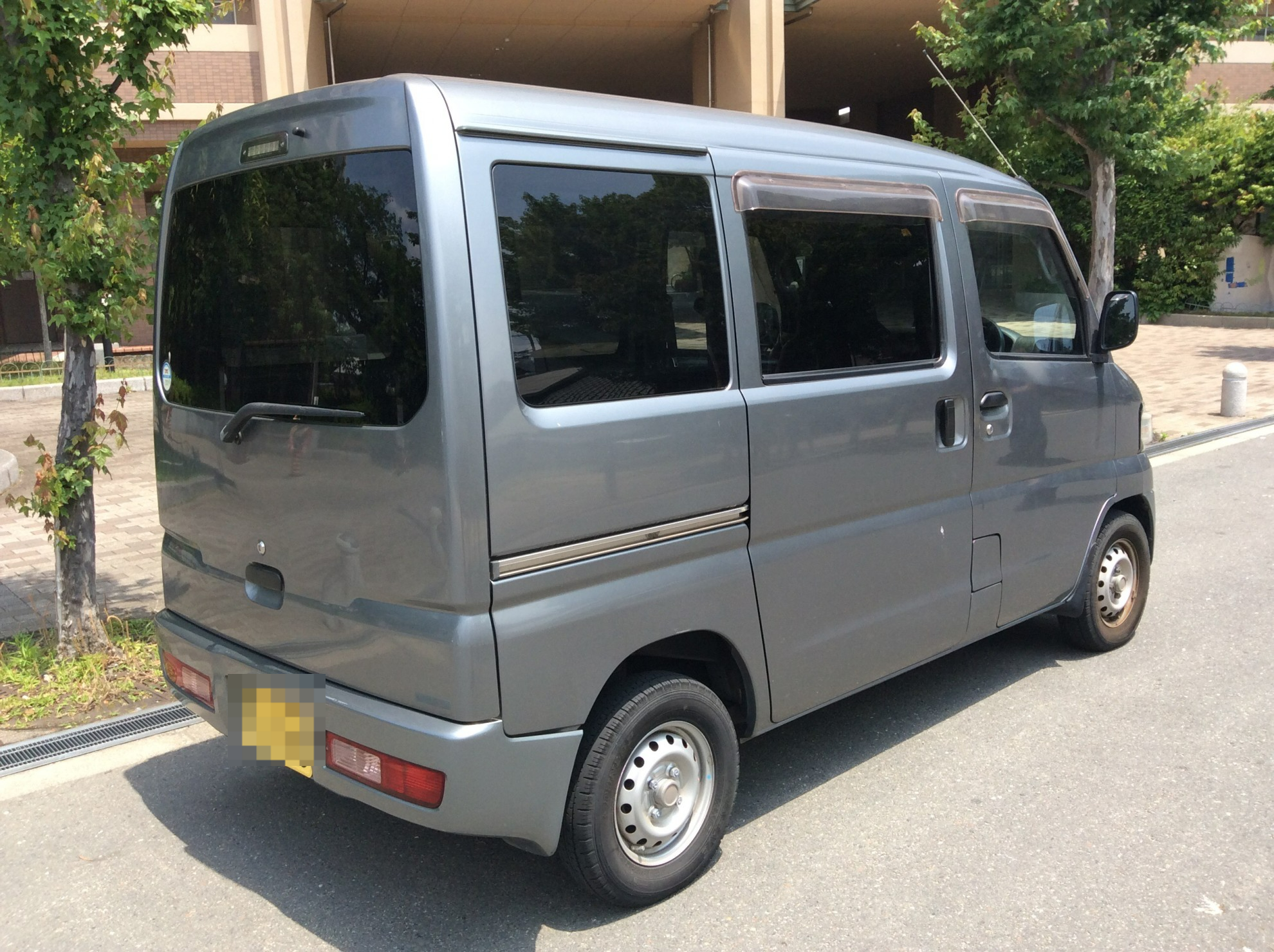 外装右後