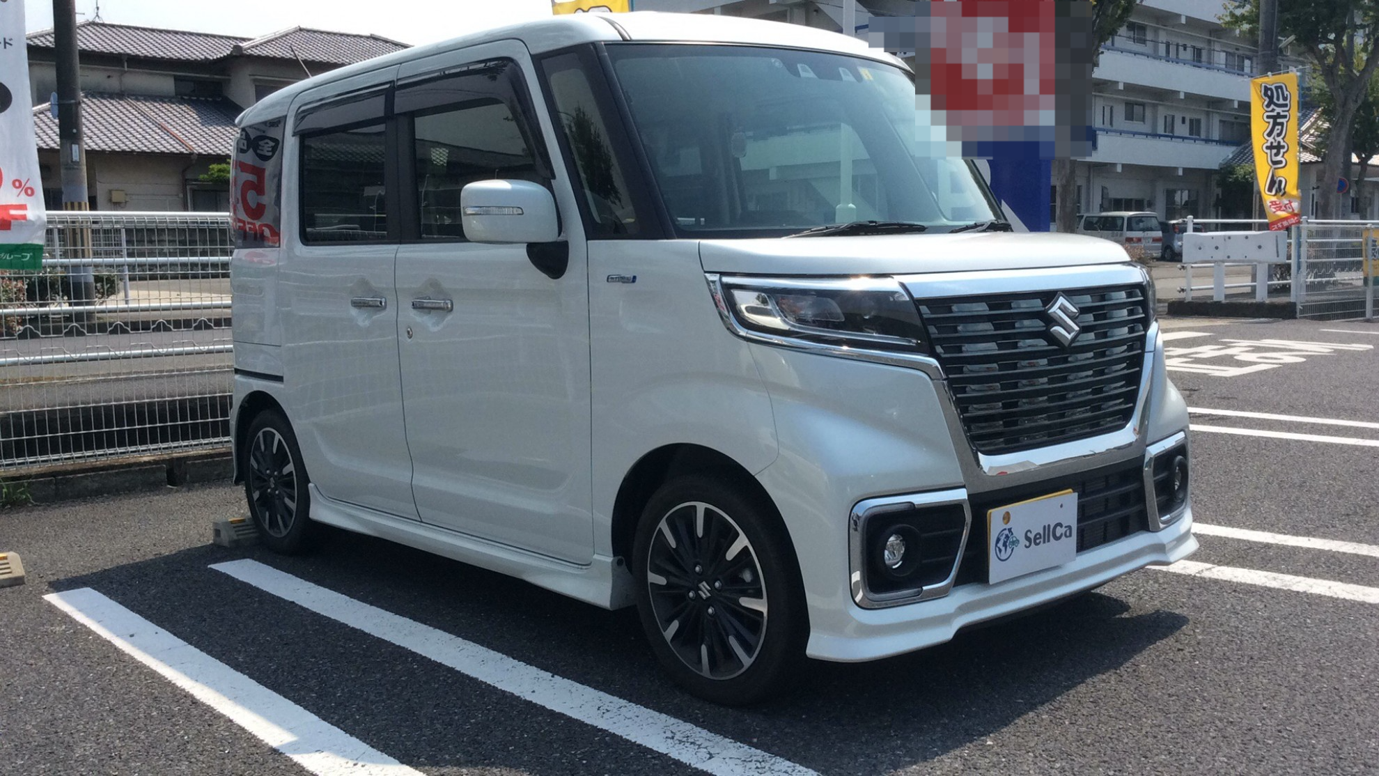 外装右前
