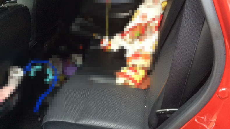 内装後方シート