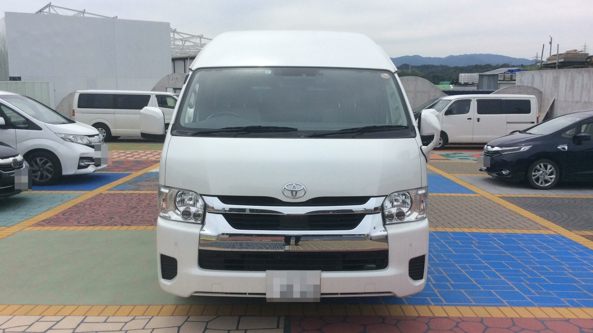 外装前方
