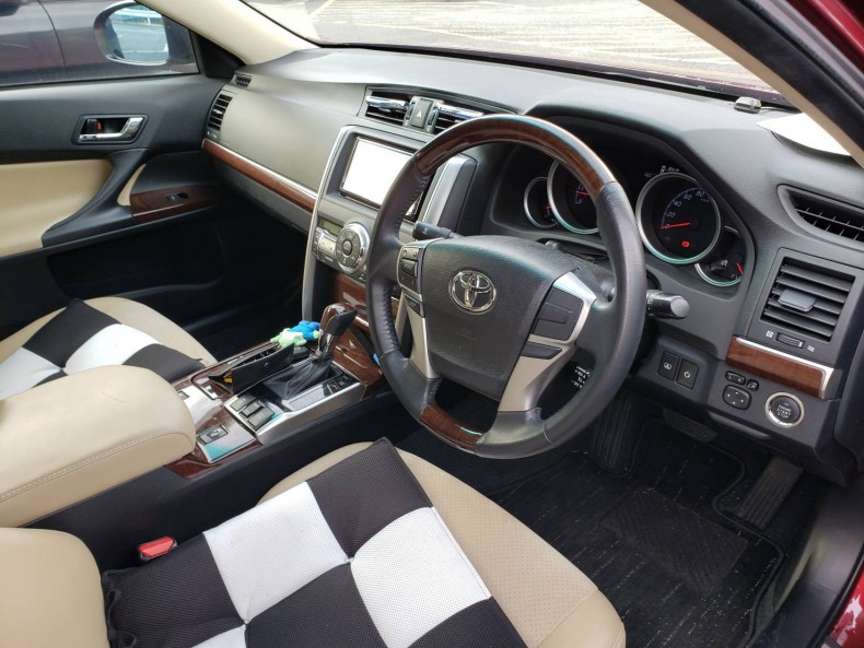 内装前方シート