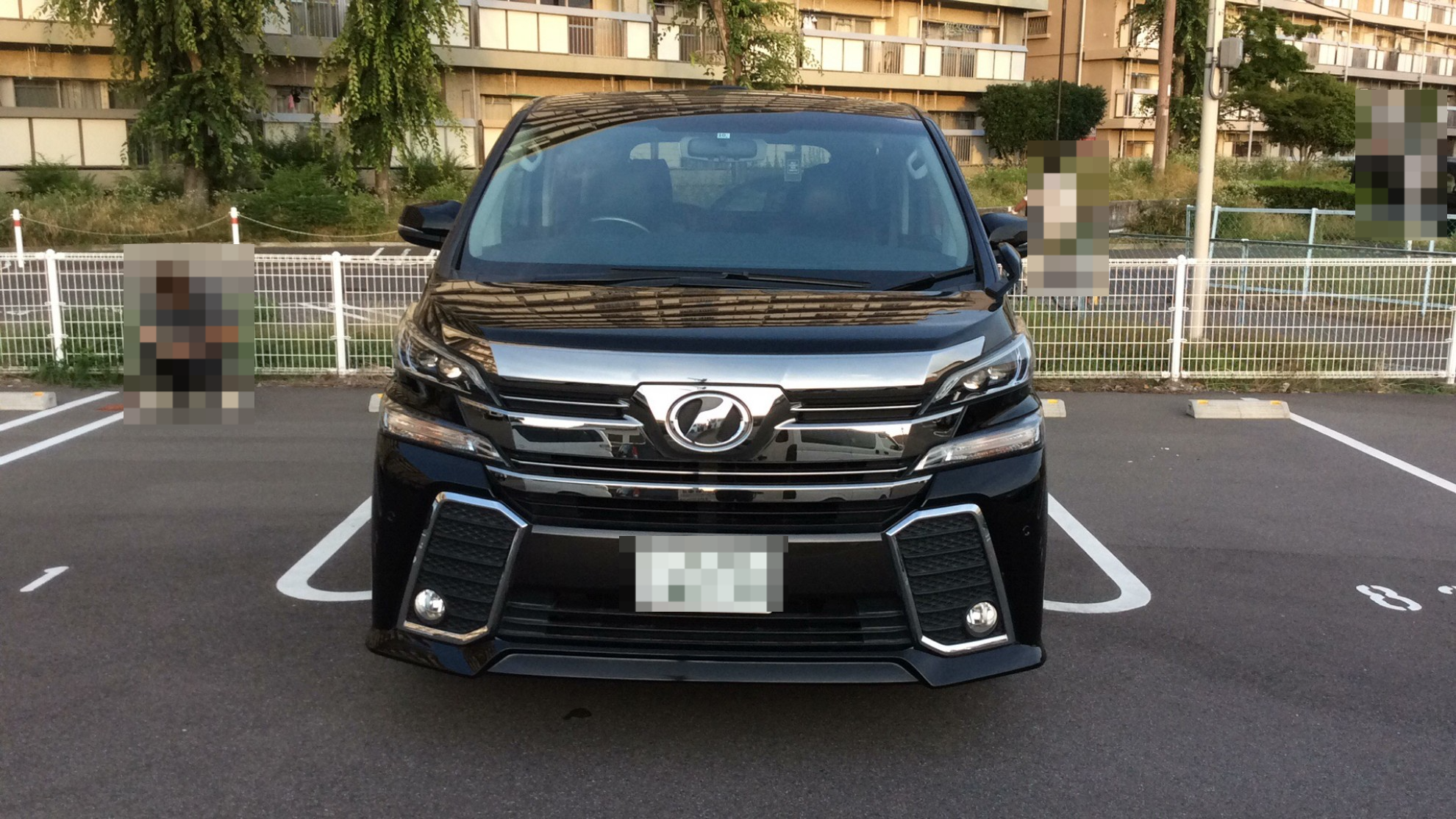 外装前方