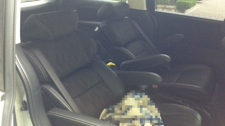 内装後方シート