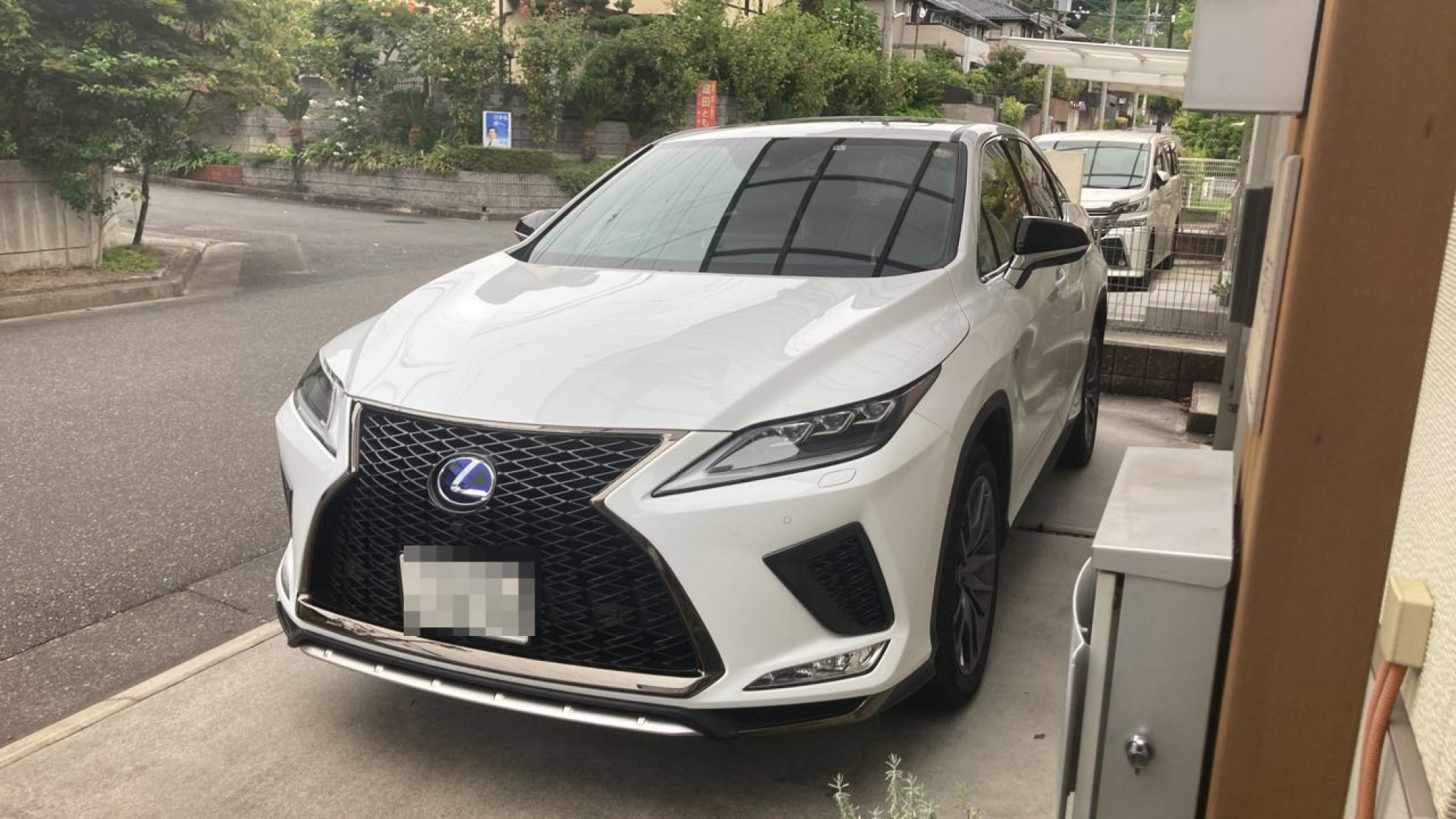car_main_img
