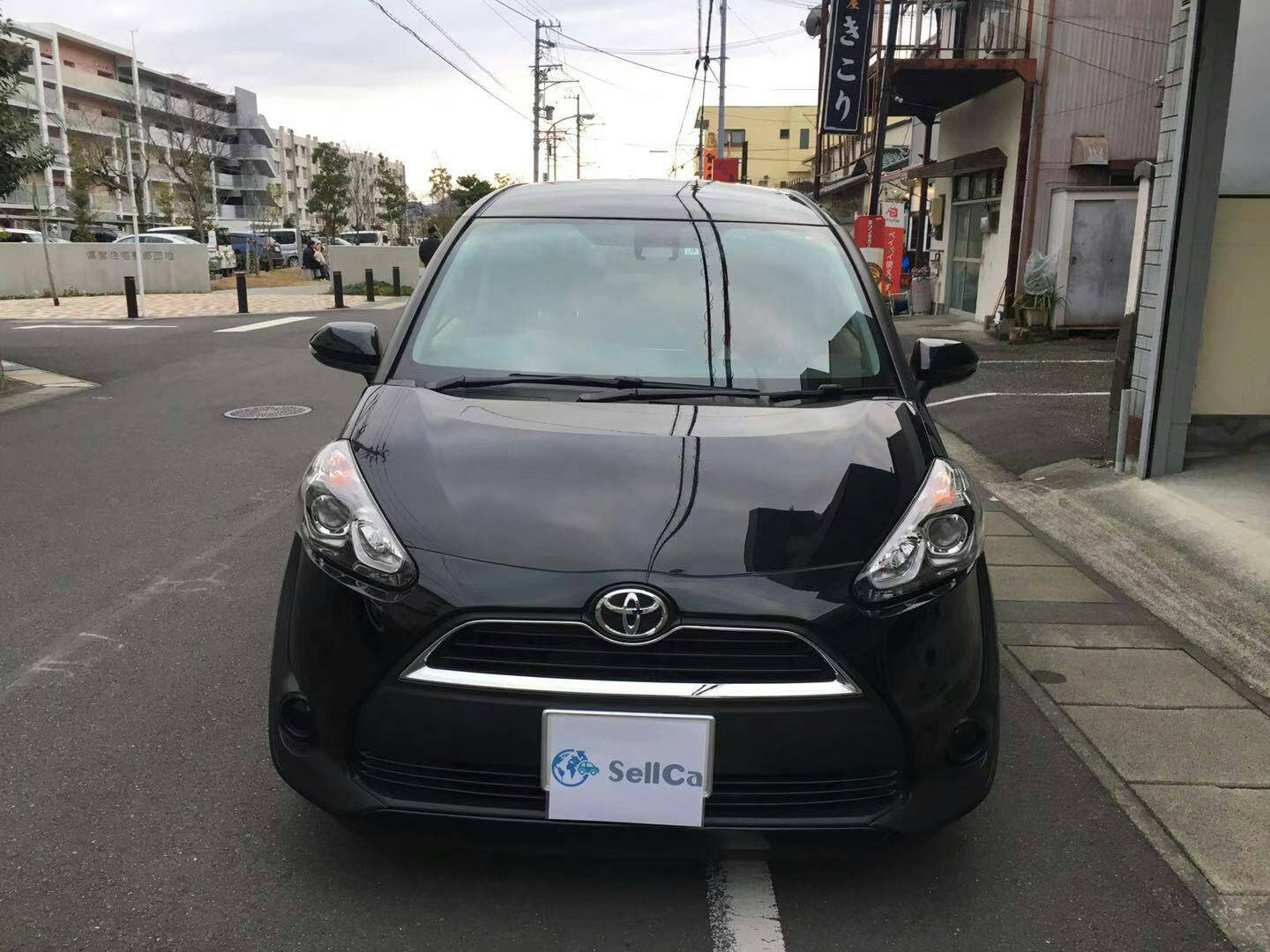 外装前方
