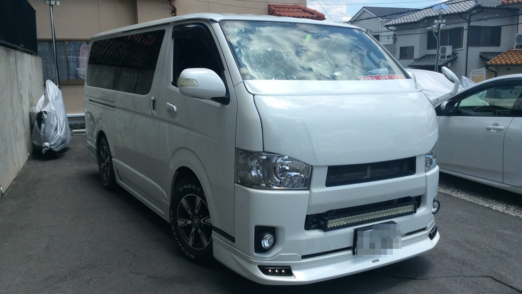 外装右前