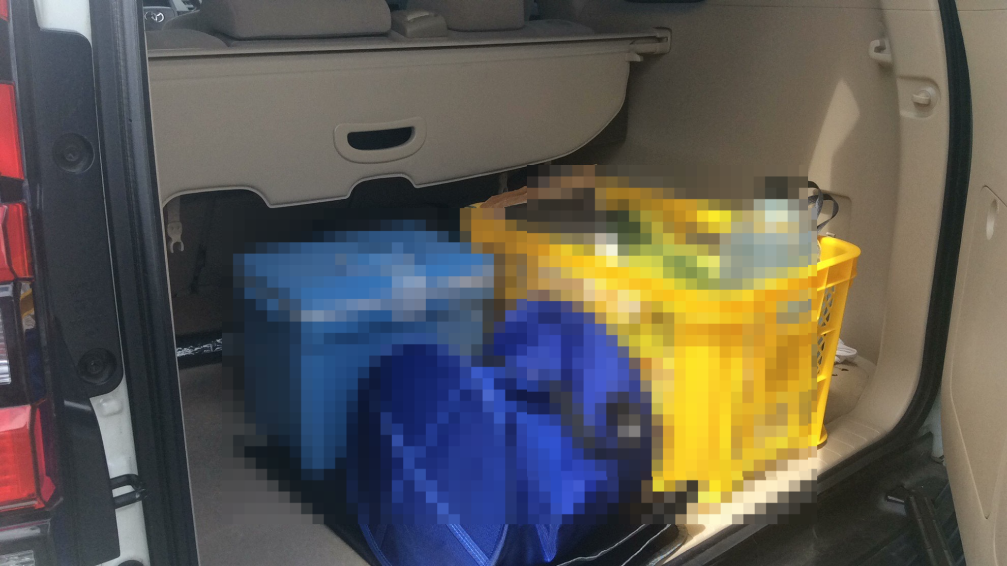 内装トランク