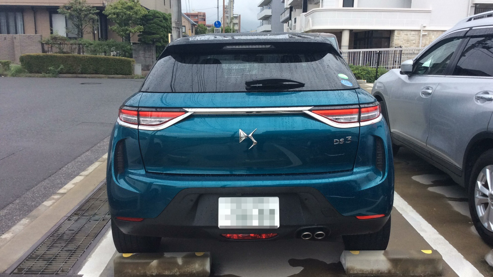 外装左後方