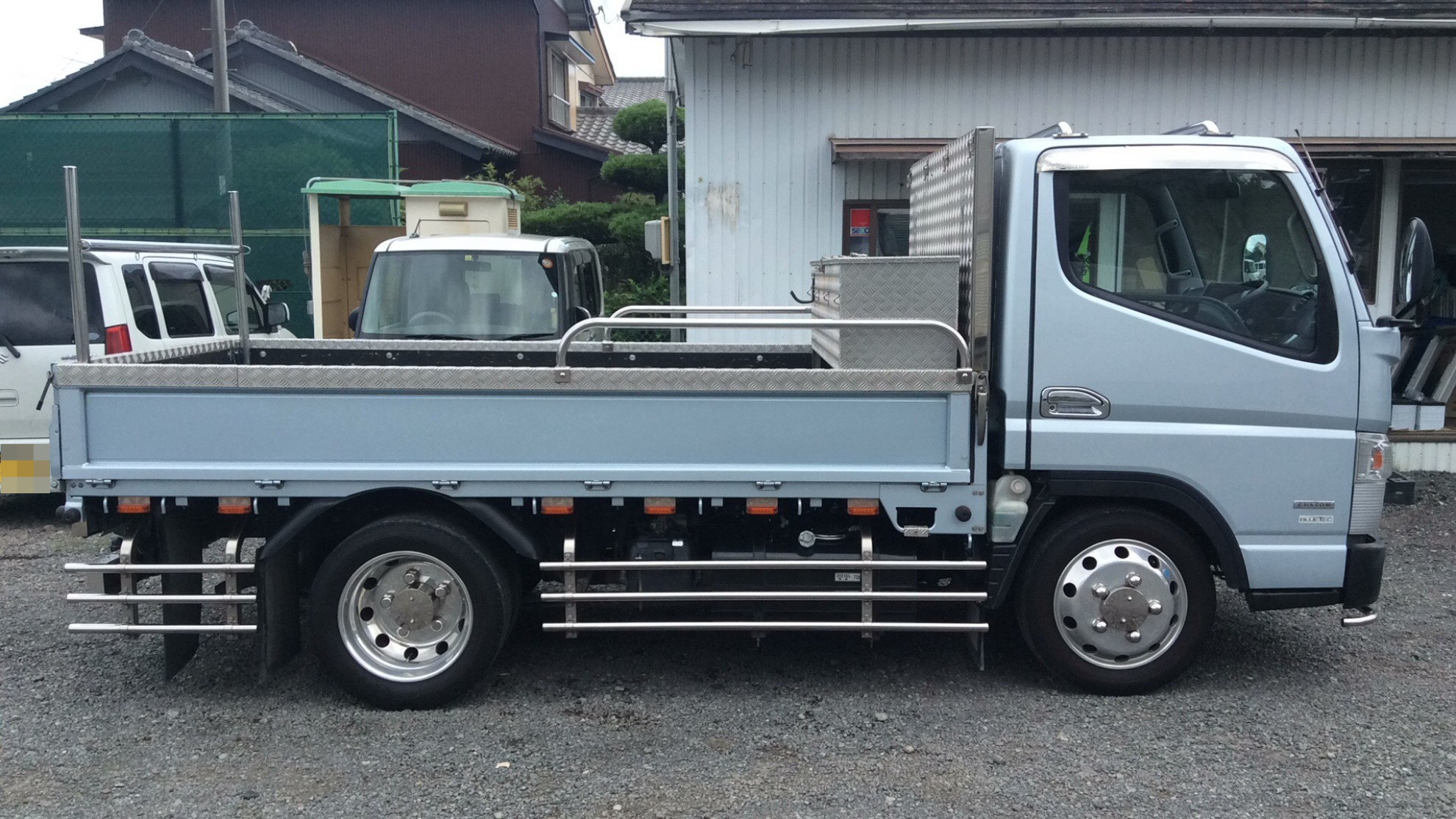 外装右