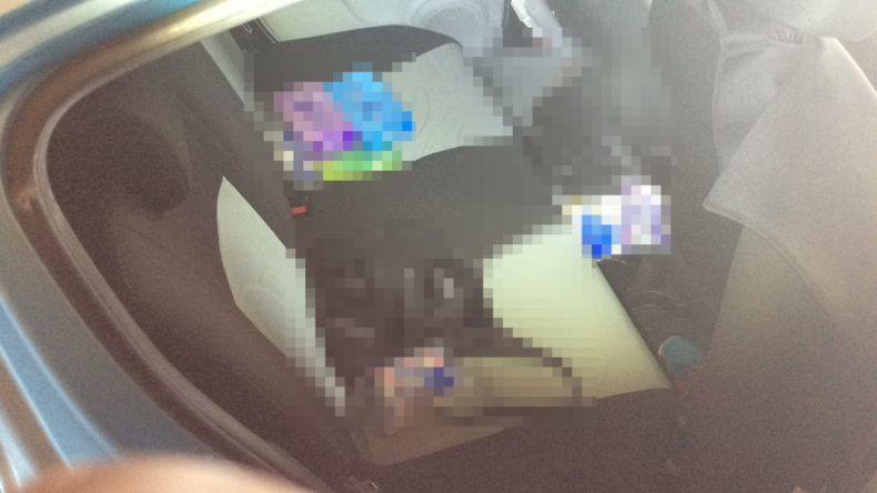 内装後方シート