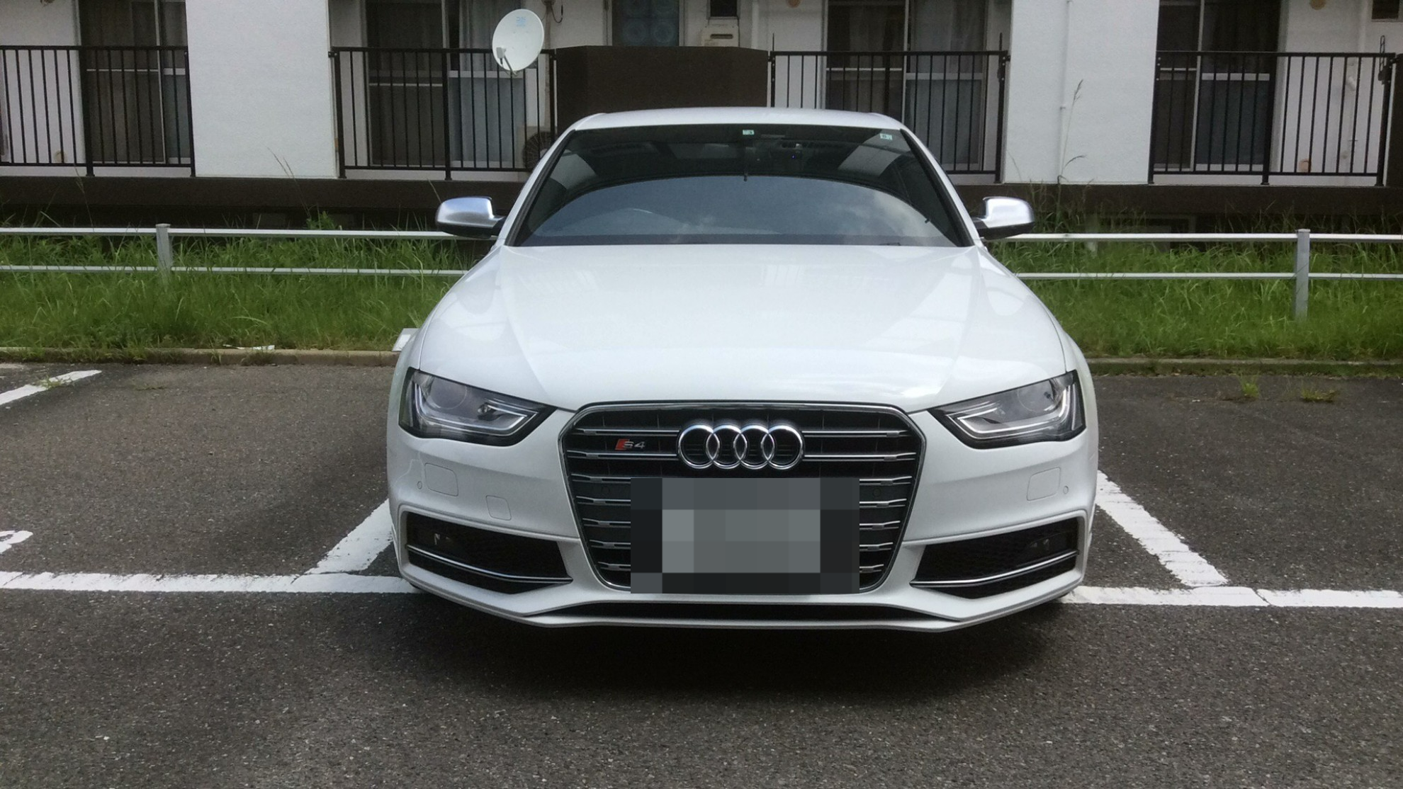 外装前方