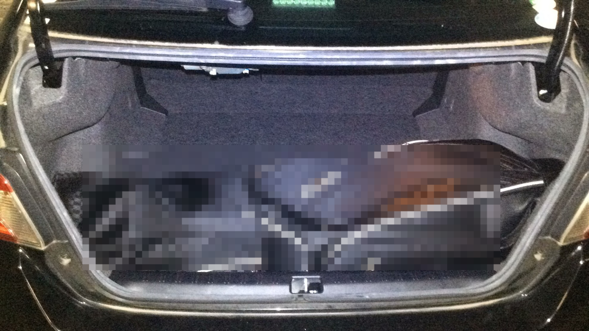 内装トランク