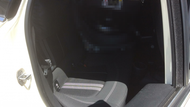 内装後方シート