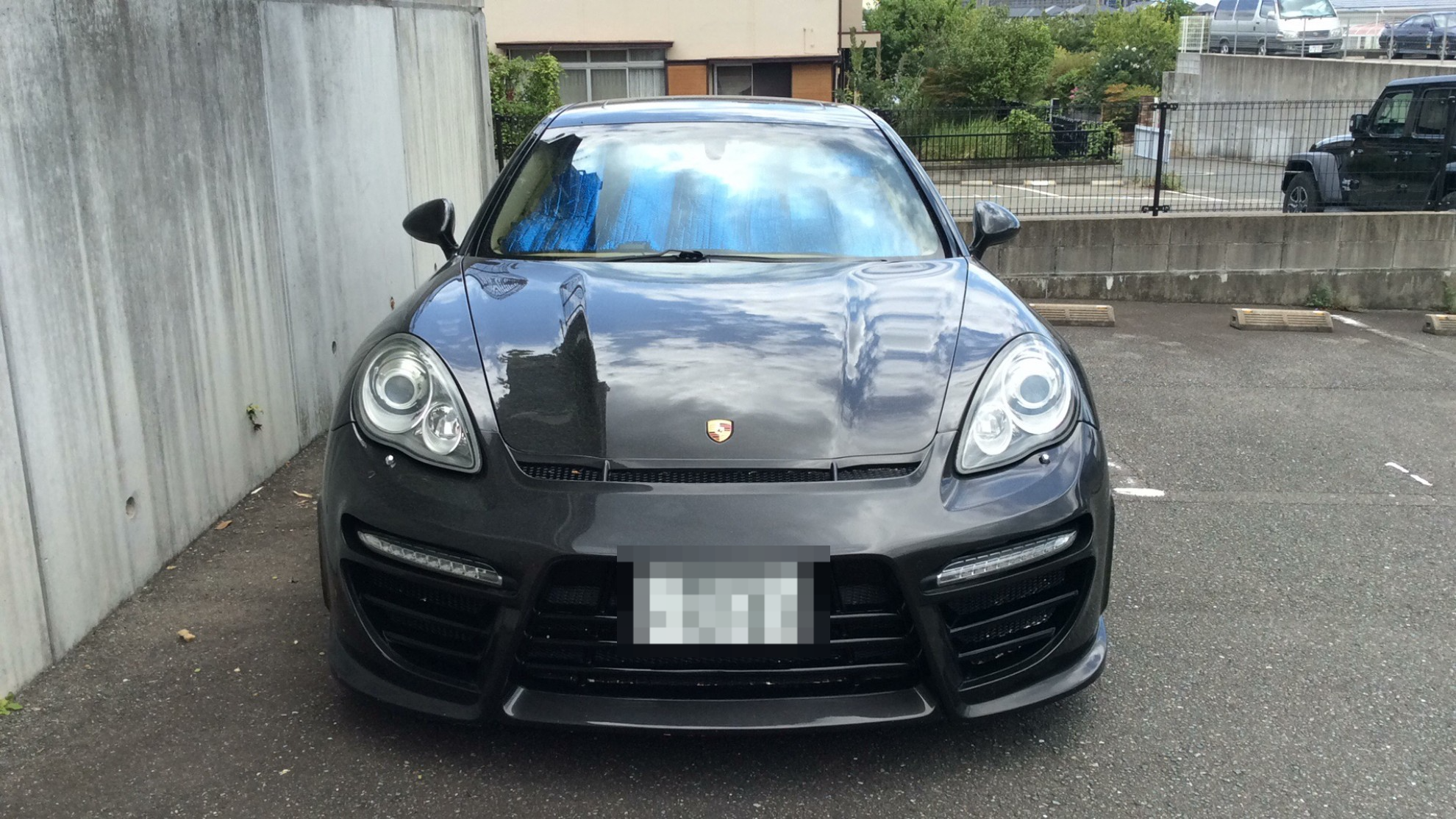 外装前方