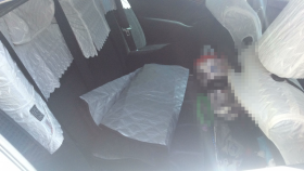 内装後方シート