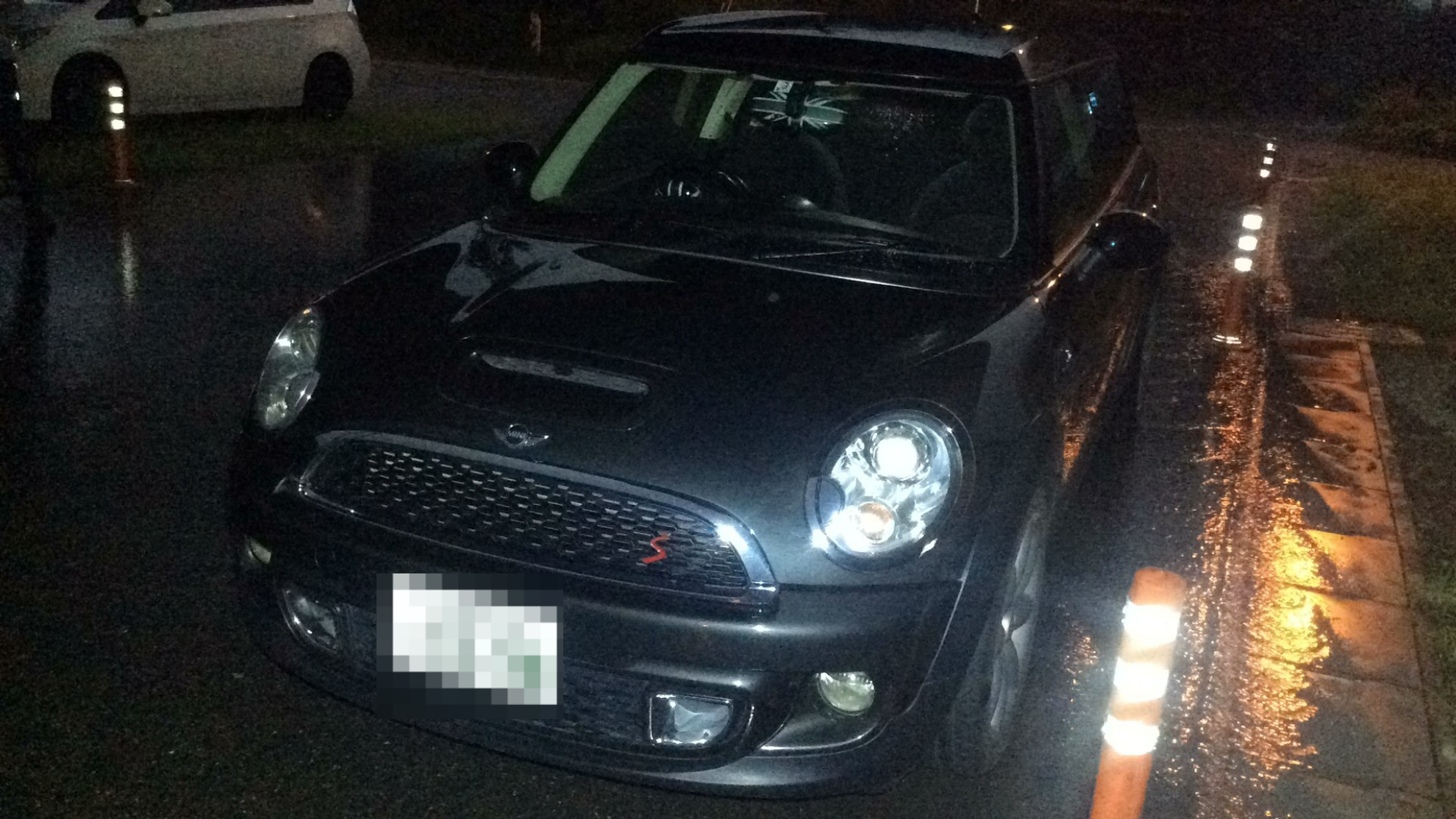 car_main_img