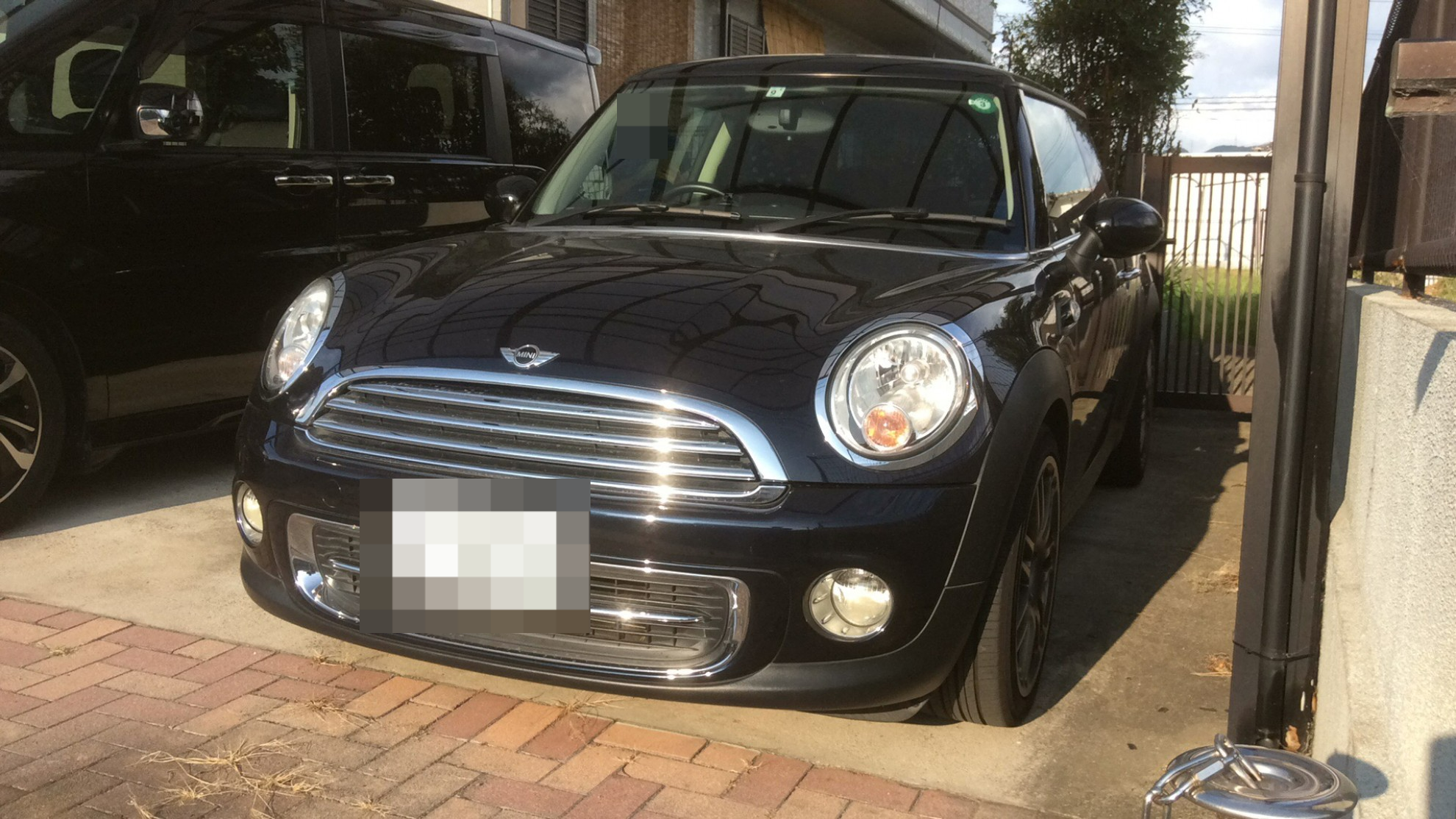 car_main_img